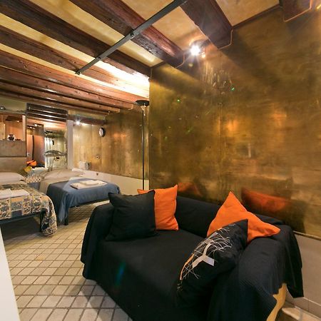 Apartment Budget San Marco Venesia Bagian luar foto