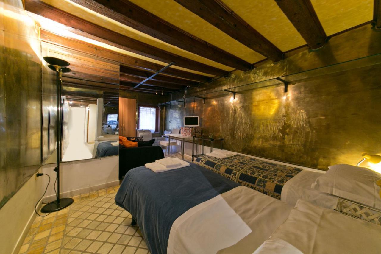 Apartment Budget San Marco Venesia Bagian luar foto