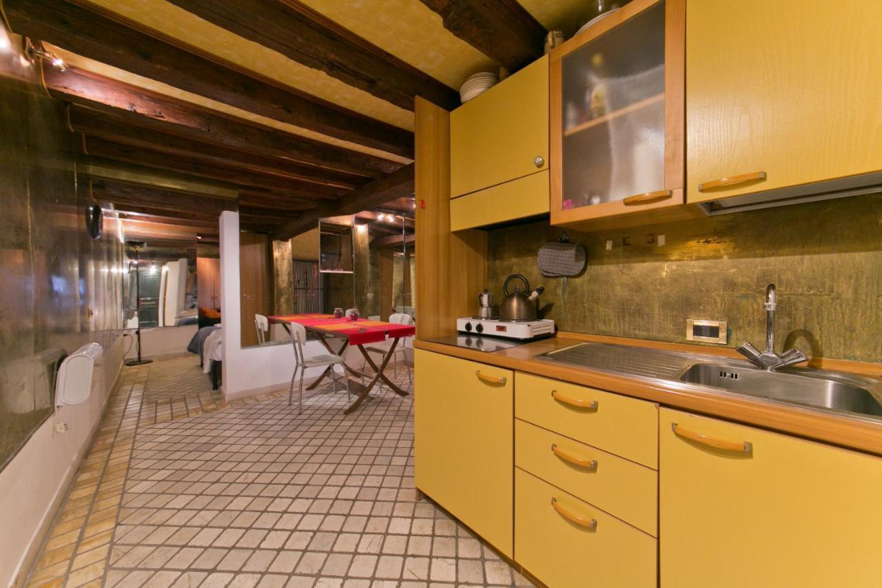 Apartment Budget San Marco Venesia Bagian luar foto